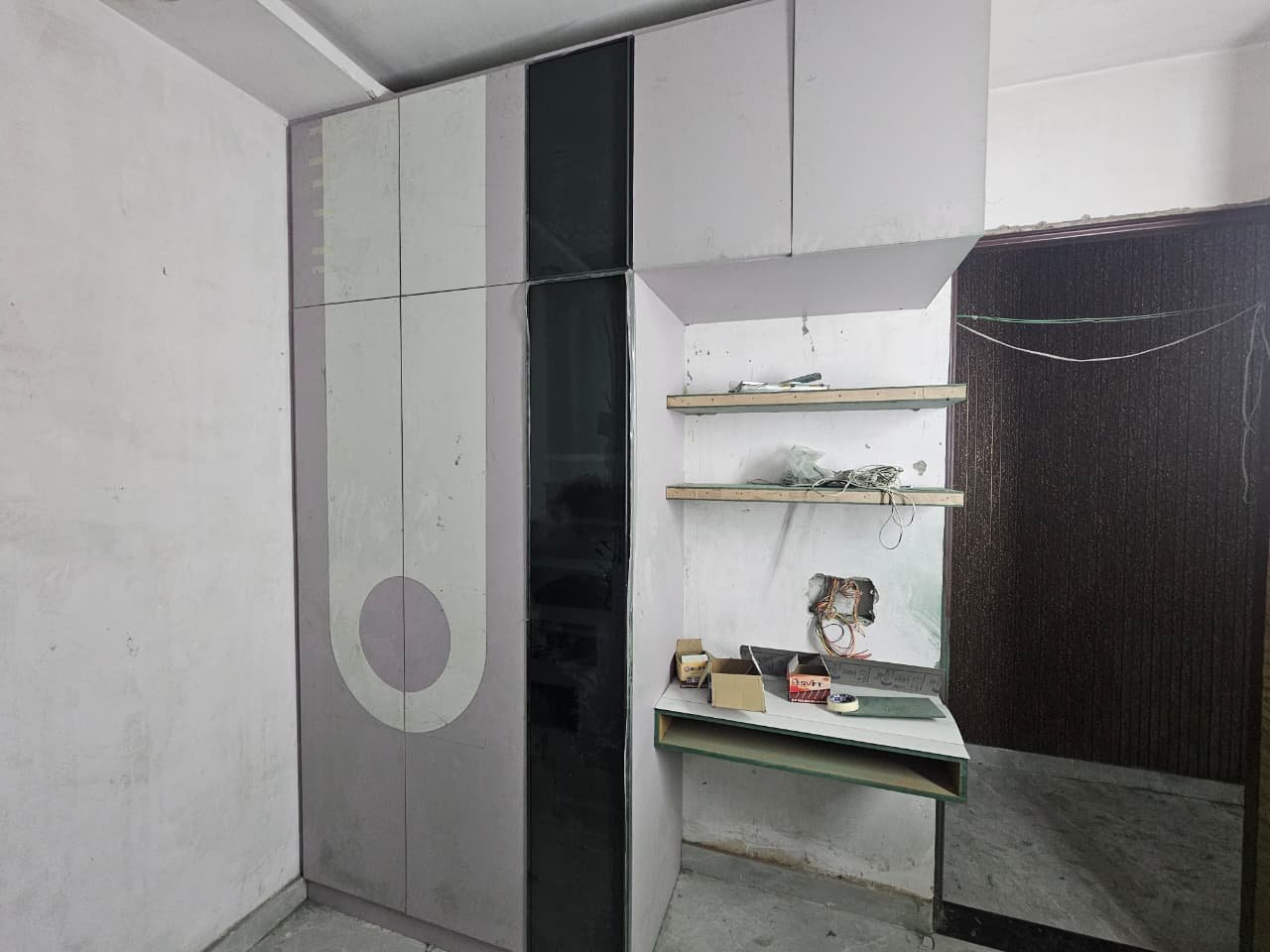 wardrobe design laxmi nagar delhi