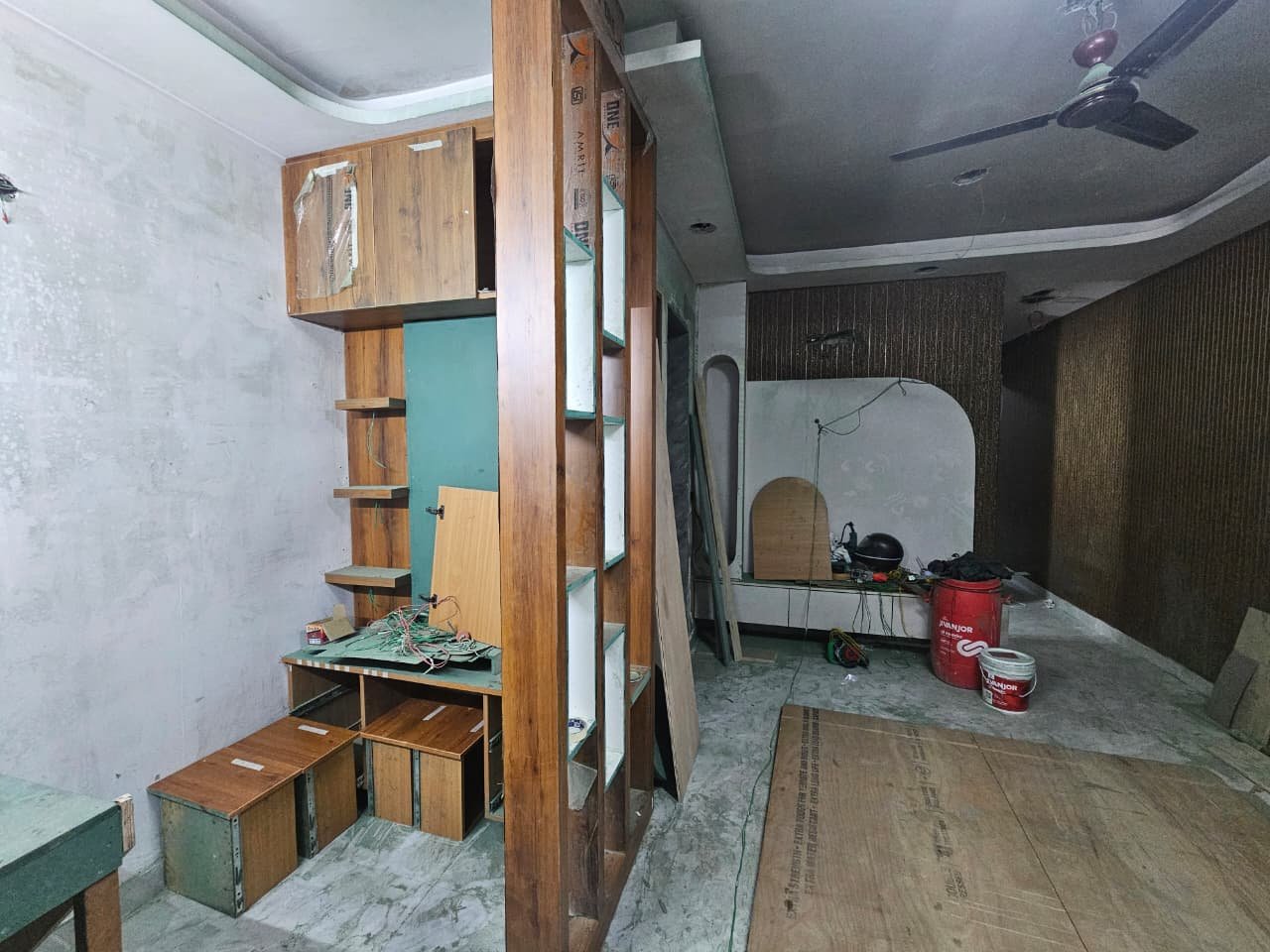 Mandir unit laxmi nagar delhi