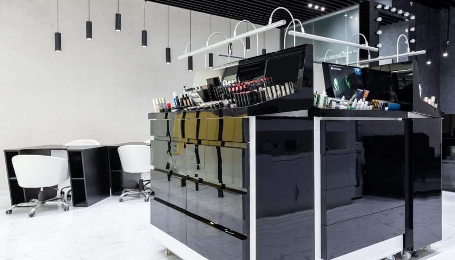 commercial-office-interior-design-service-in-delhi-ncr (5)