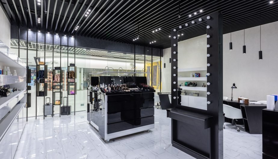 commercial-office-interior-design-service-in-delhi-ncr (8)
